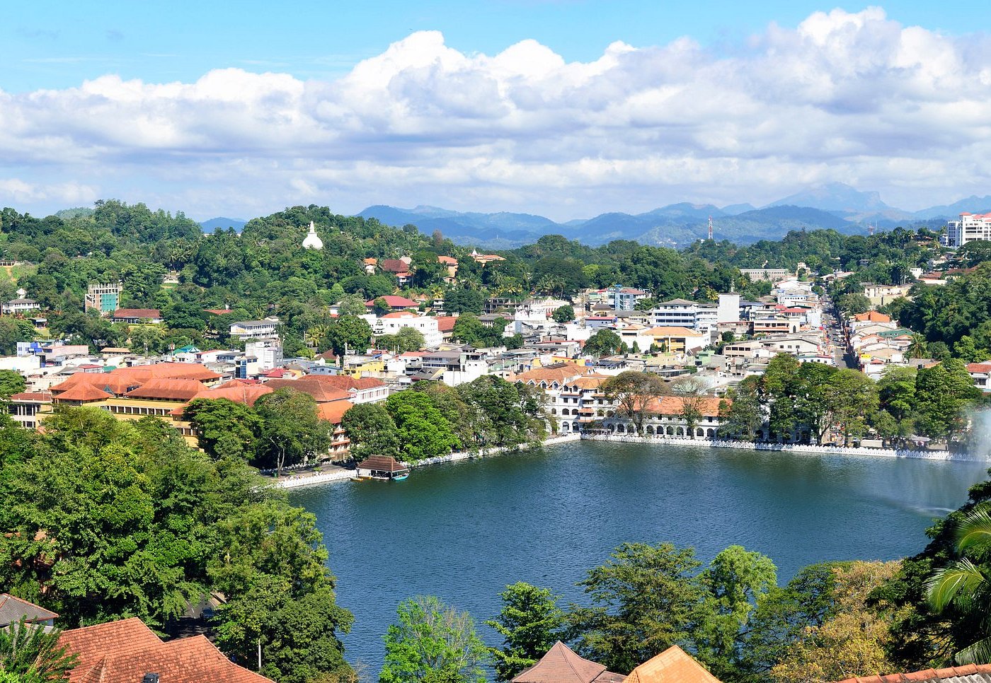 Nuwara Eliya or Kandy